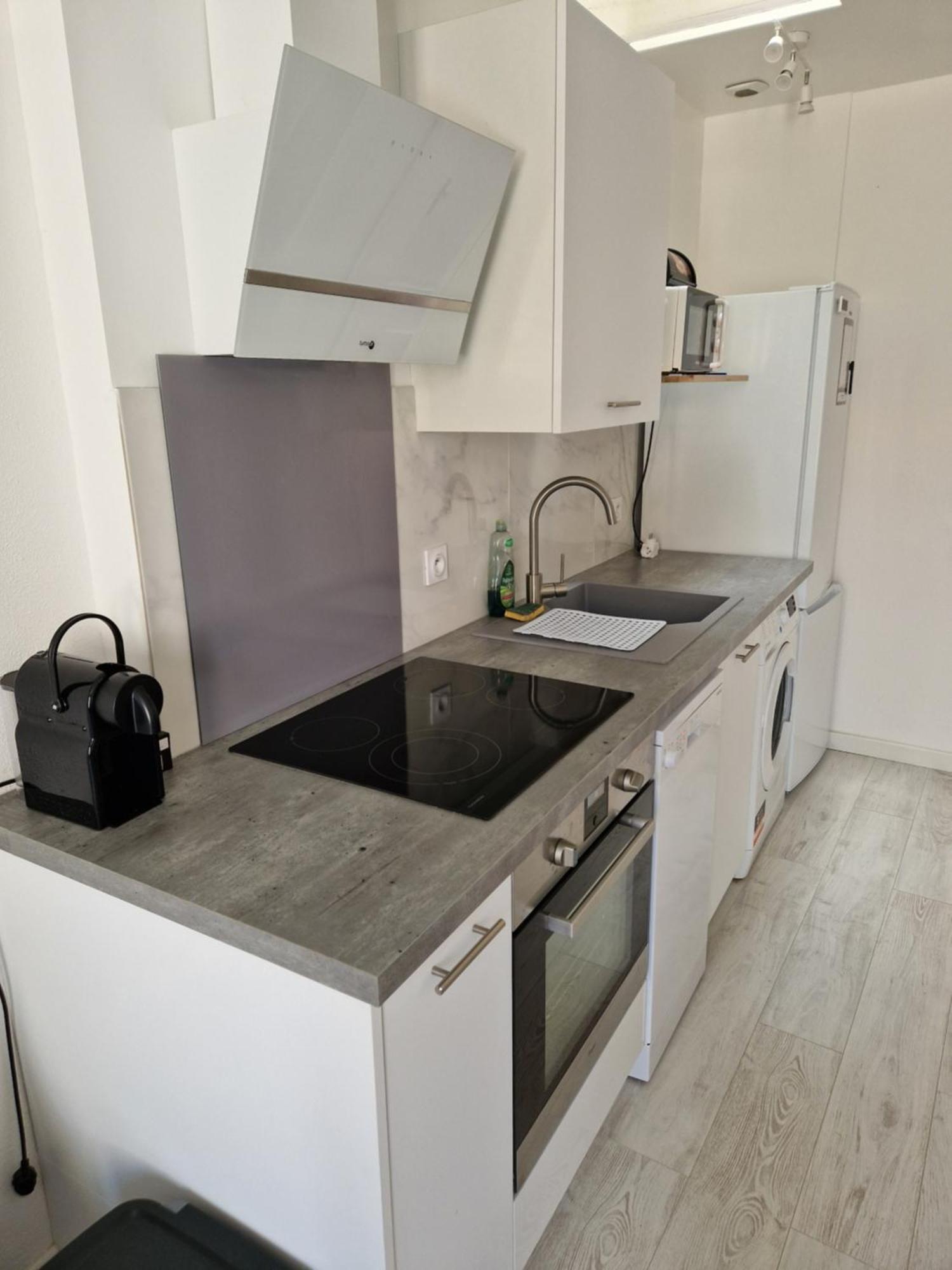 Appartement Avec Terrasse Saint Laurent De La Salanque Exterior photo